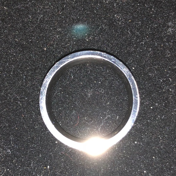 Ring (Diamonds) - Picture 4 of 4